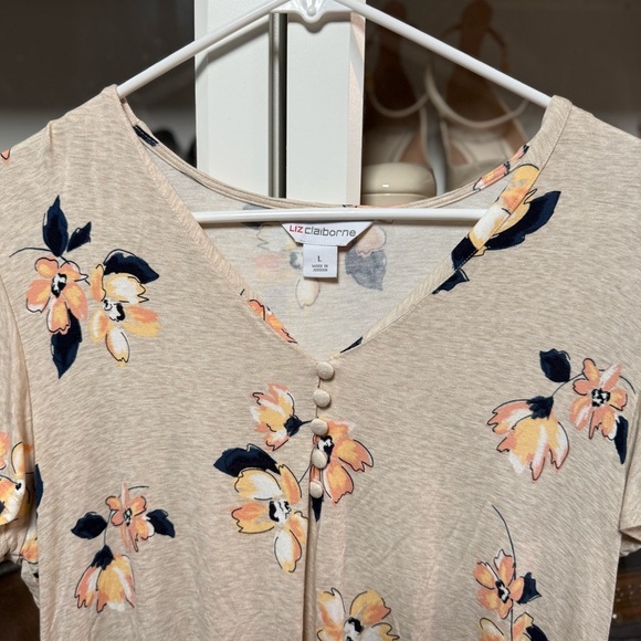 Liz Clairbone Beige Floral Patterned Short Sleeve Blouse Women’s Size Large - Picture 2 of 5
